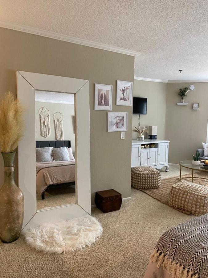 Amazing Universal Studios Loft Free Parking Los Angeles Buitenkant foto