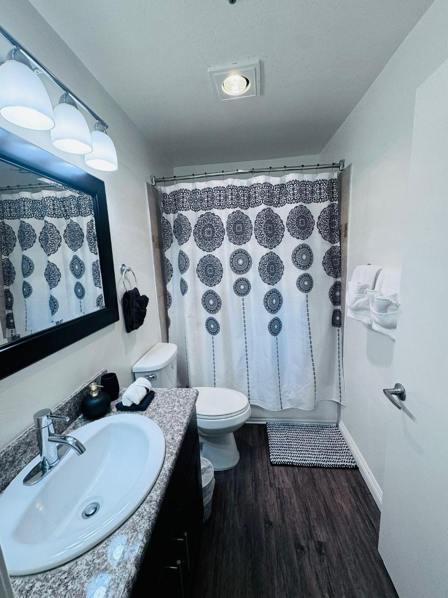 Amazing Universal Studios Loft Free Parking Los Angeles Buitenkant foto