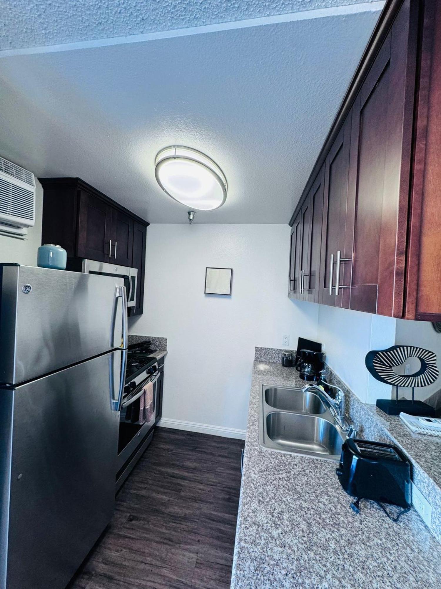 Amazing Universal Studios Loft Free Parking Los Angeles Buitenkant foto